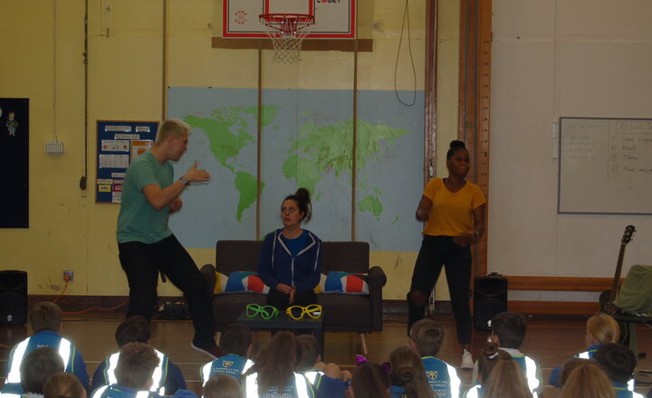 Image of Year 6 Cyber-safety performance at Long Crendon